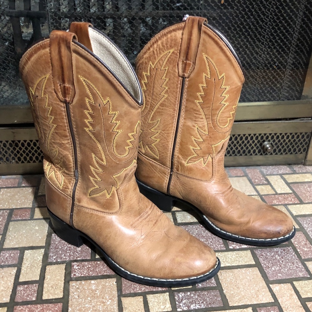 Old West Kids Brown Leather Western Cowboy Boots with Yellow Stitching Size 1.5